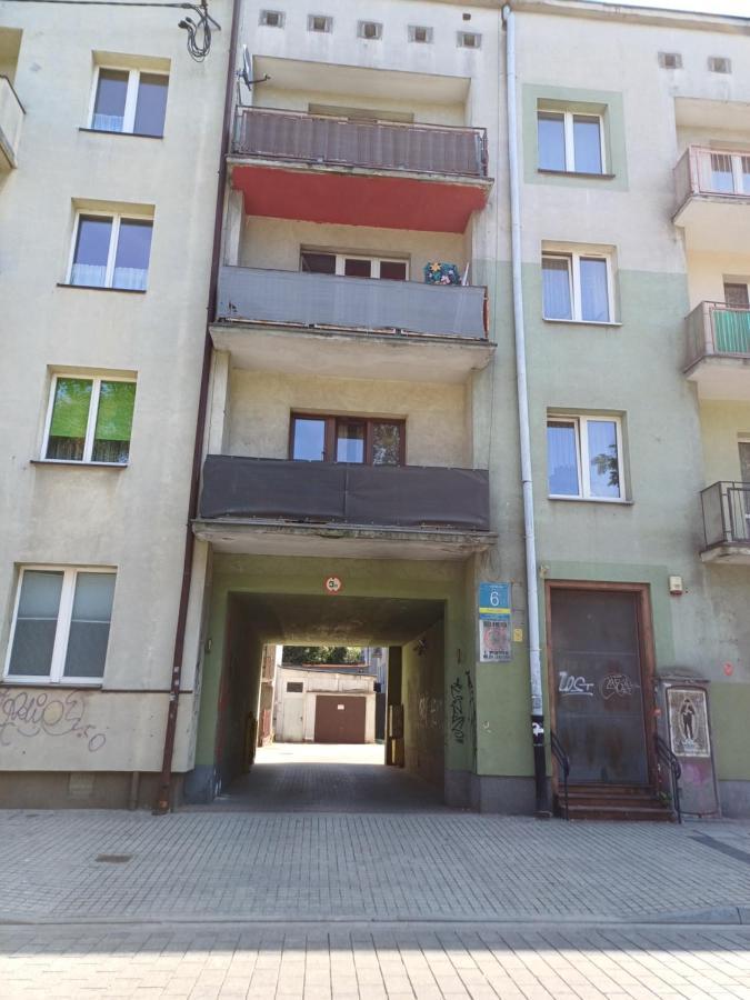 Ommpbooking Wspolna Lazienka Czestochowa Luaran gambar